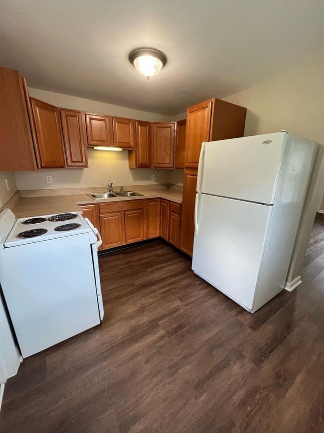 Building Photo - 317 Bellevue Ave