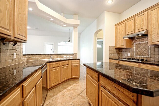 Building Photo - 16612 Barrhead Cove