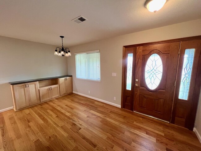 Building Photo - 4396 Glenpark Dr