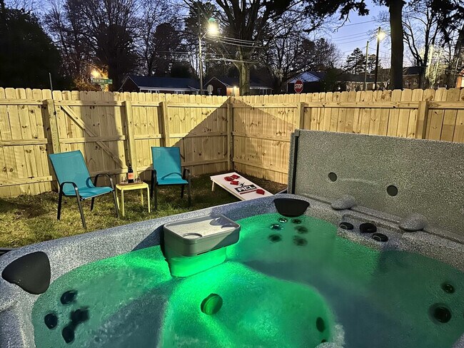 Building Photo - 806 Colorado Ave