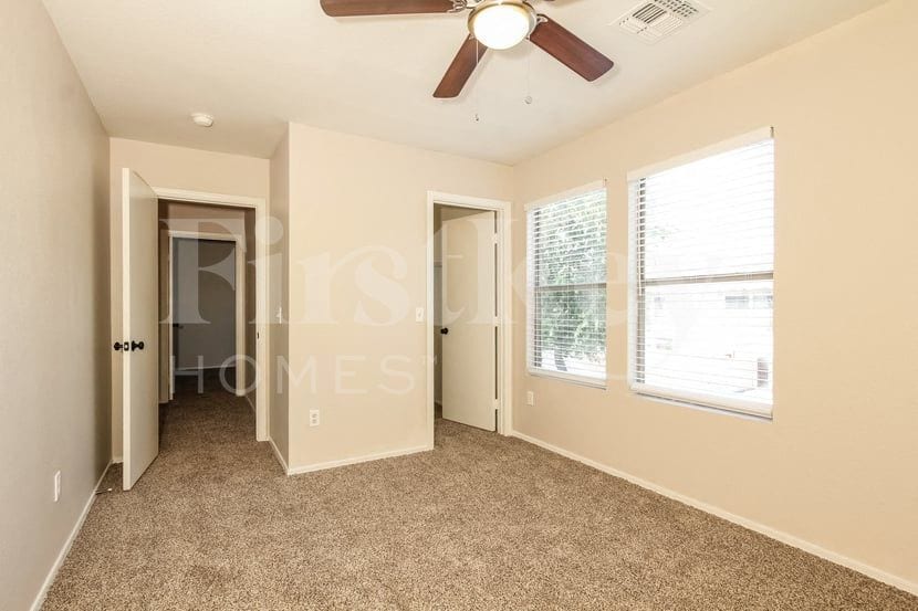 Building Photo - 2127 S Luther