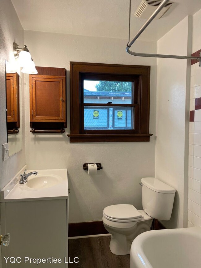 Building Photo - 1 br, 1 bath House - 2827 NE Ainsworth Street