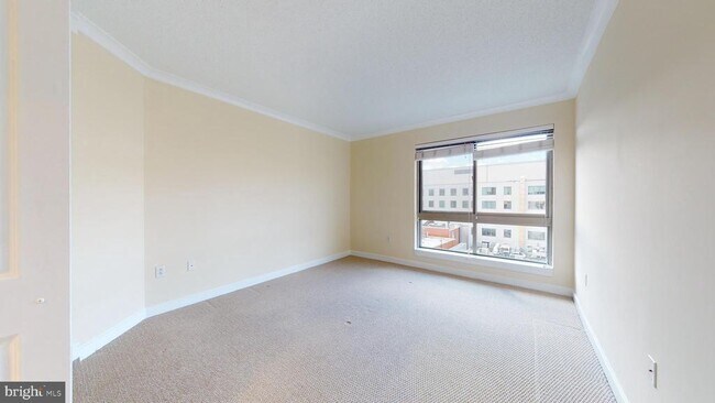 Building Photo - 777 7th St NW