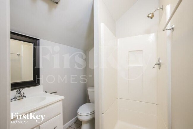 Building Photo - 7504 Henfree Dr