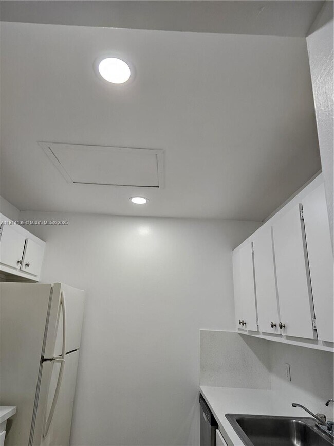 Building Photo - 251 SW 132nd Way