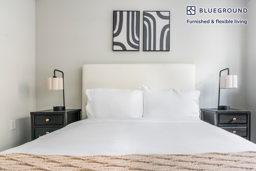 Building Photo - 2140 L St NW