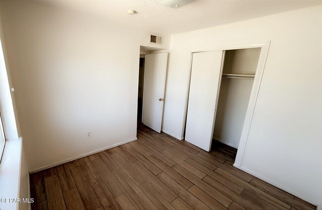 Building Photo - 11516 Jim Ferriell Dr