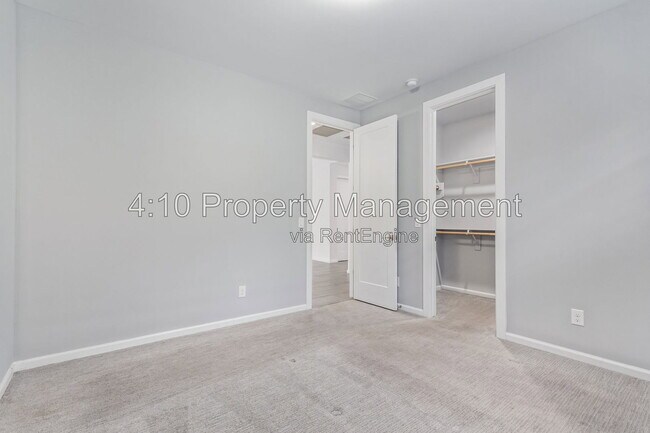 Building Photo - 2435 N 27th St
