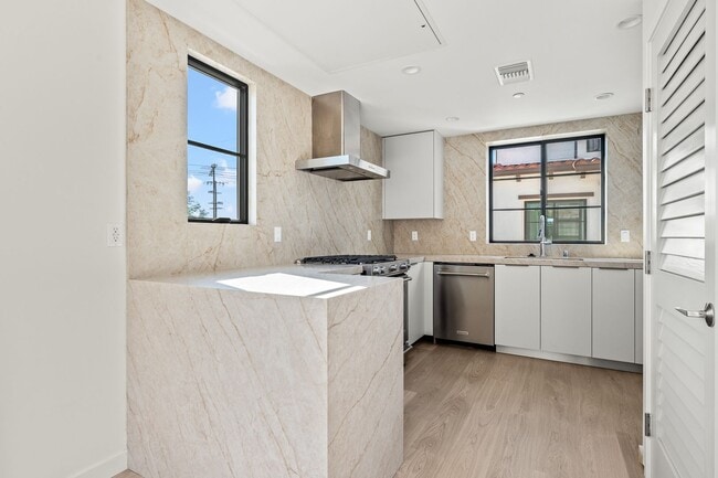 Building Photo - Brand-New Luxury Townhomes in Arcadia’s Top School District