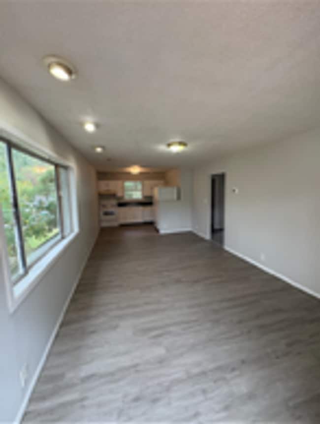 Primary Photo - 106 133rd St