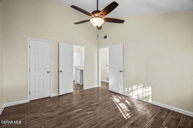 Building Photo - 5944 Bridalveil Dr