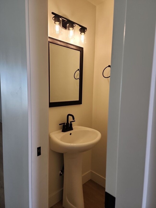 Building Photo - 4283 Hwy 56