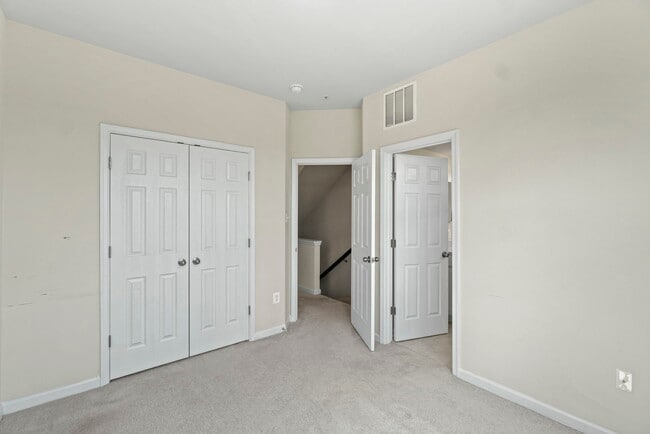Building Photo - 7113 Brick Kiln Cir