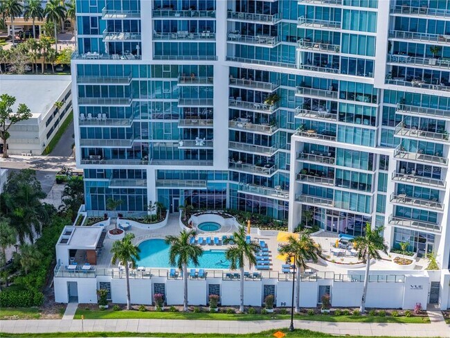 Building Photo - 1155 N Gulfstream Ave