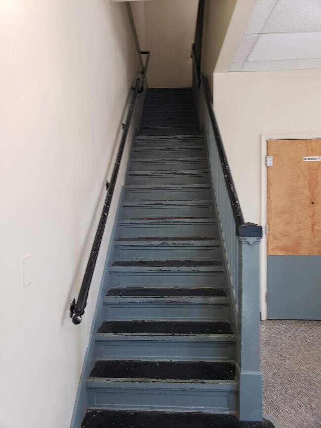 Building Photo - 46 S 8th St