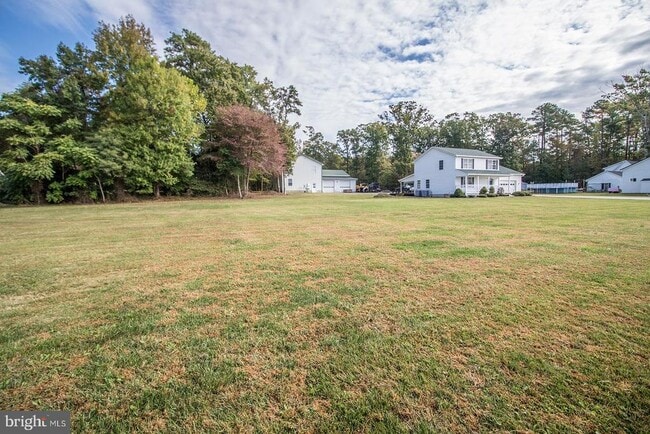 Building Photo - 45132 Hewitt Rd