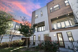 Building Photo - Mid-Town rental available