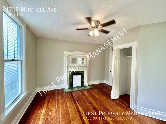 Building Photo - 1709 Mitchell Ave