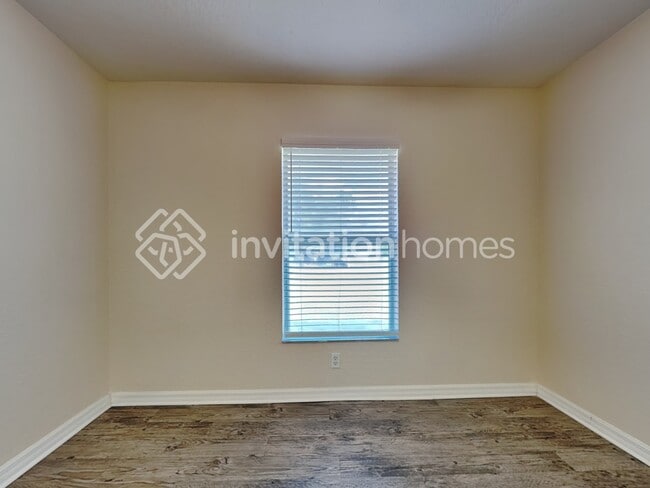 Building Photo - 518 Stephenson Ave