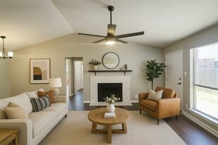 Building Photo - 6101 Parkwood Dr