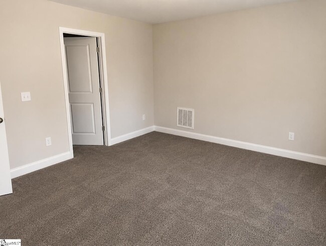Building Photo - 2323 Davenport Ct