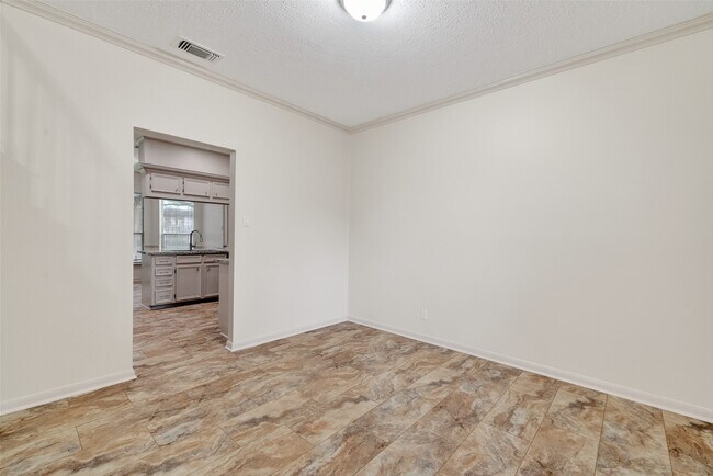 Building Photo - 11818 Snowberry Dr