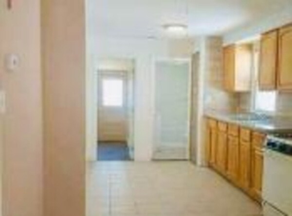 Building Photo - 175 Wilson Ave