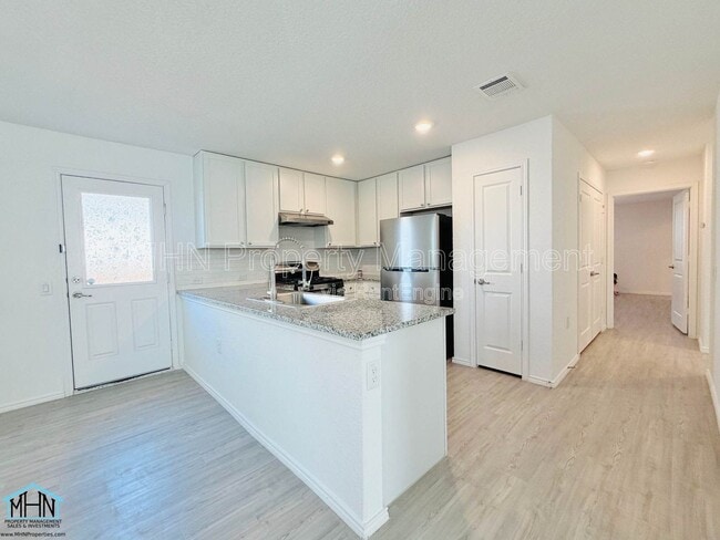 Building Photo - 10154 Asta Trl