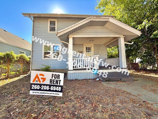 Primary Photo - 2 Bedroom House