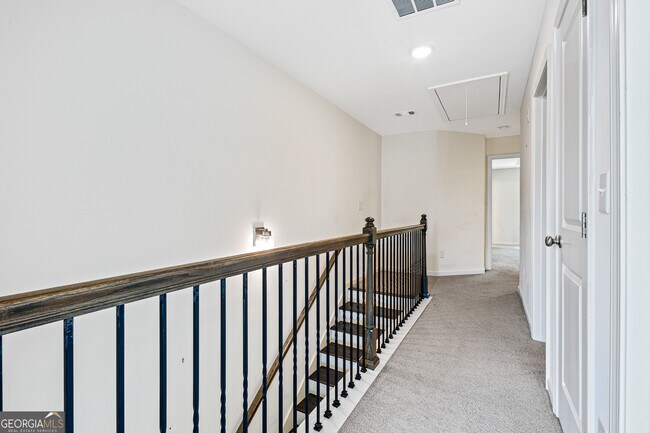 Building Photo - 776 Crestwell Cir