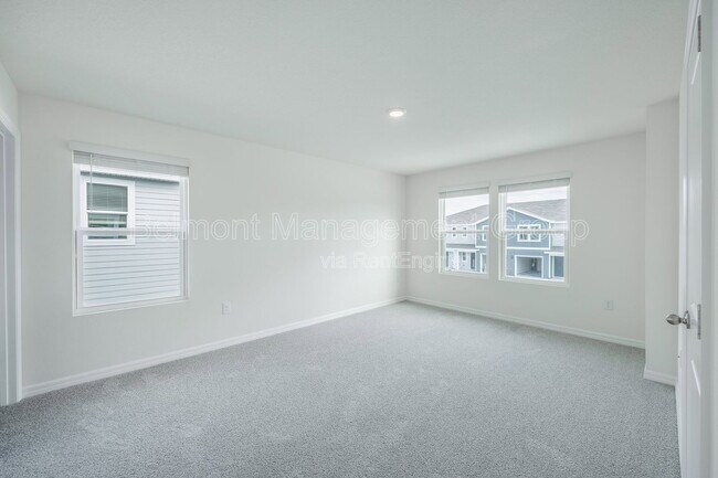 Building Photo - 6676 SW 81st Lp