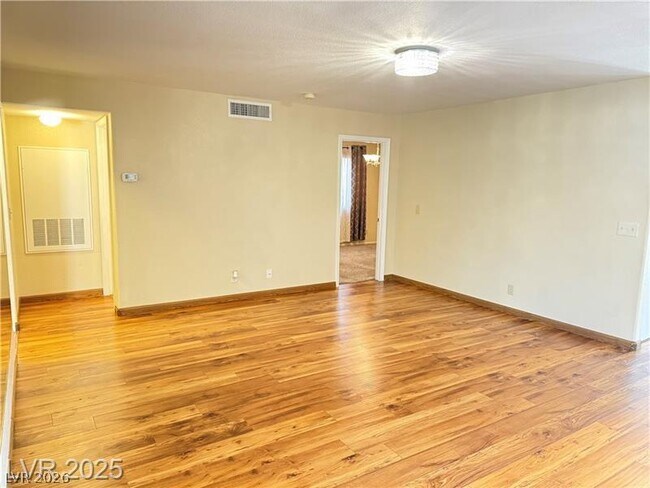 Building Photo - 8004 Celestial Ave