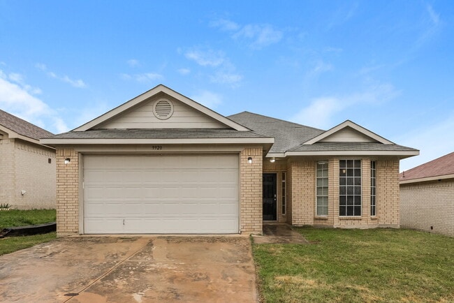 Building Photo - 9920 Legacy Dr