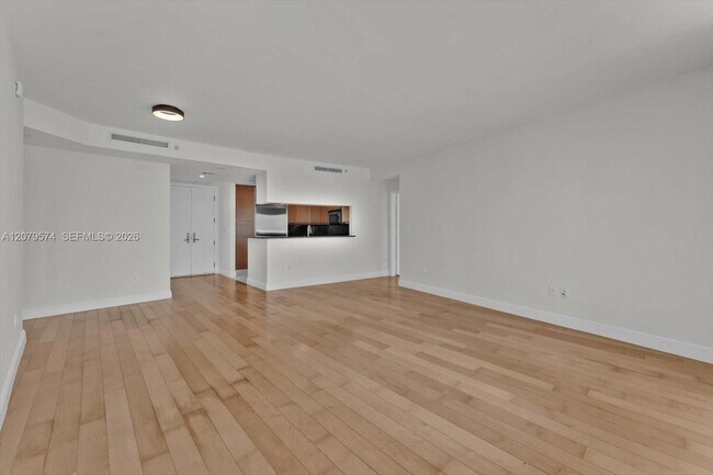Building Photo - 901 Brickell Key Blvd