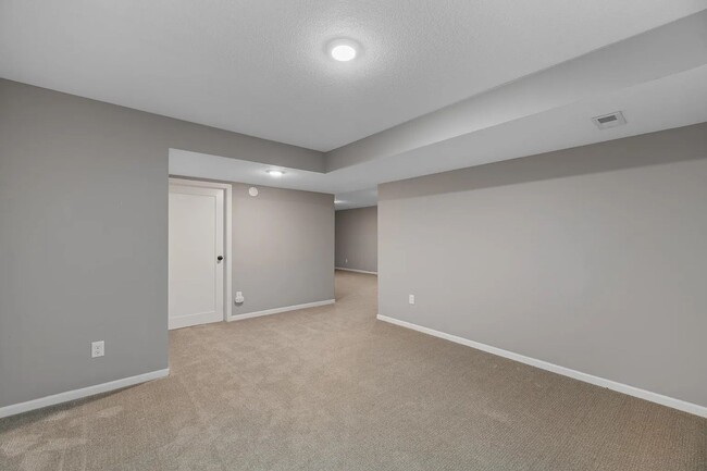 Building Photo - 15120 East 63rd Street South