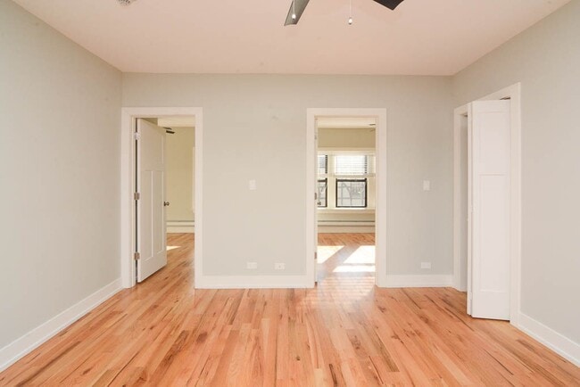 Building Photo - 811 Elm St