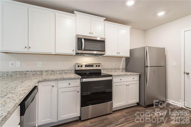 Building Photo - 8023 Derby Wood Ln