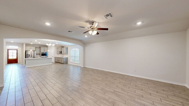 Building Photo - CHECK OUT THIS 4 BEDROOM, 2 BATH, 3 CAR GARAGE HOME IN HARKER HEIGHTS!