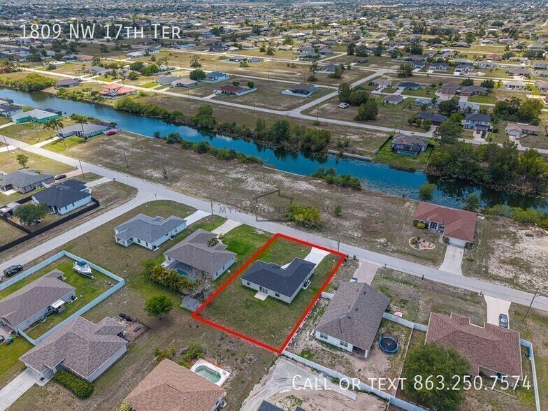 Building Photo - 1809 NW 17th Terrace