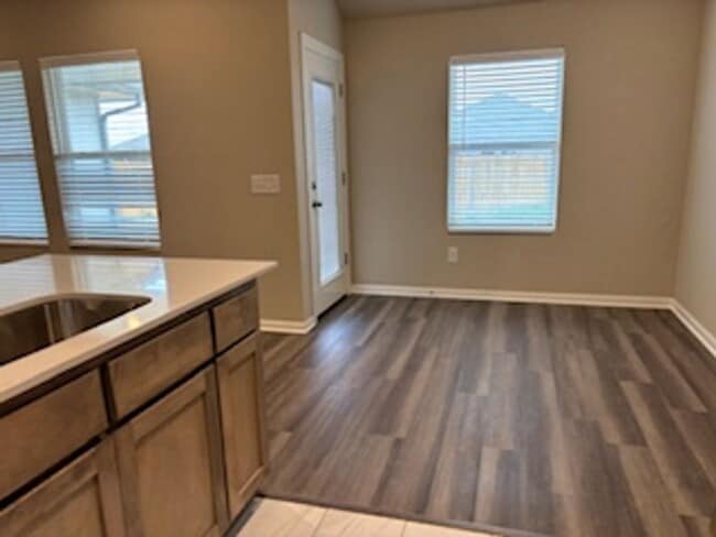 Building Photo - New Home!