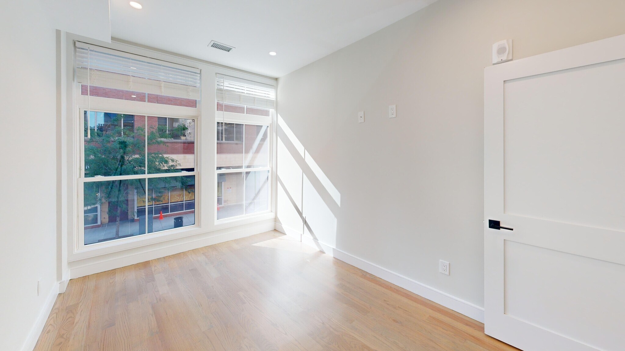 Building Photo - 220 Tremont St