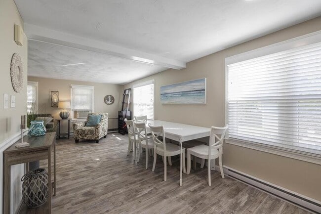 Building Photo - 16 Grasshopper Ln