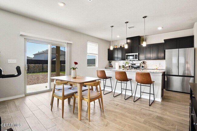 Building Photo - 1624 Brevoort St