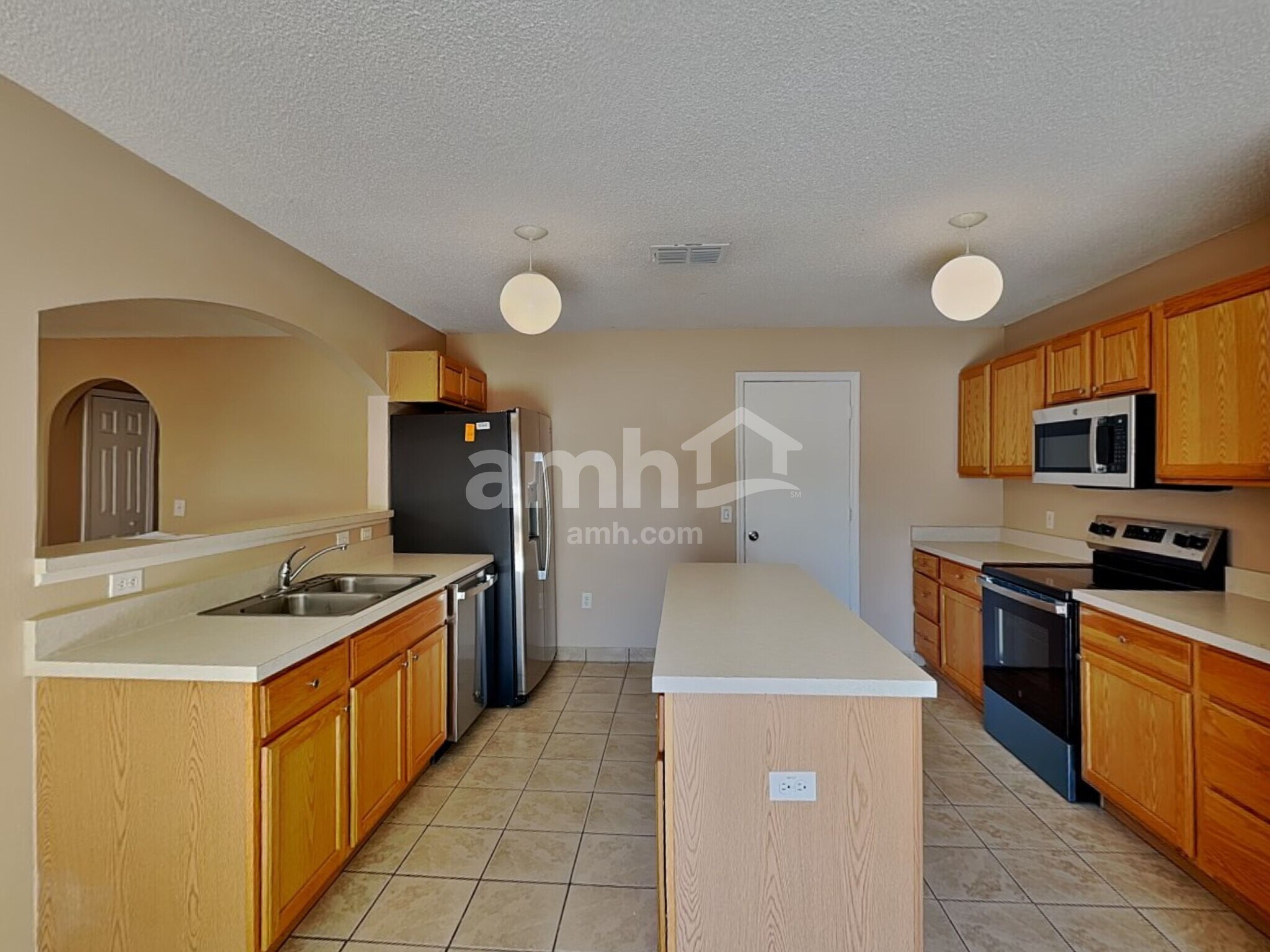 Building Photo - 1019 Brenton Leaf Dr