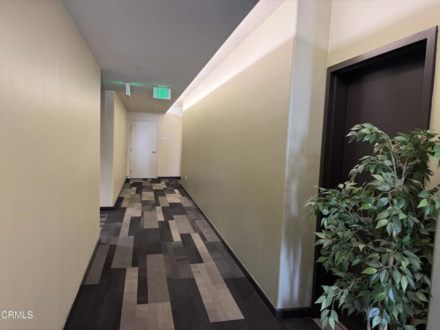 Building Photo - 250 N 1st St