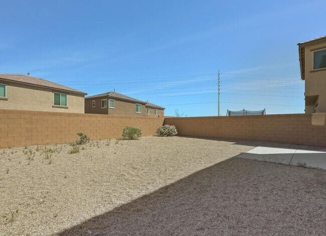 Building Photo - 614 Taliput Palm Pl