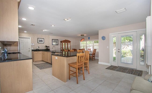 Building Photo - 7864 15th Way N