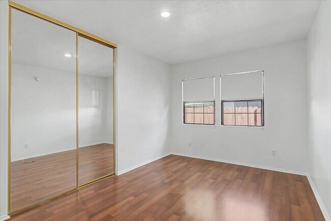 Building Photo - 6602 Crawford St