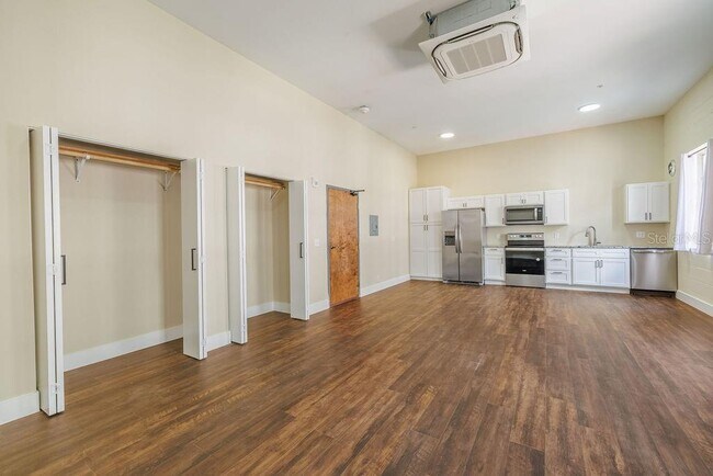 Building Photo - 306 W Wisconsin Ave