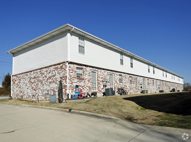 Building Photo - Riverside Townhomes